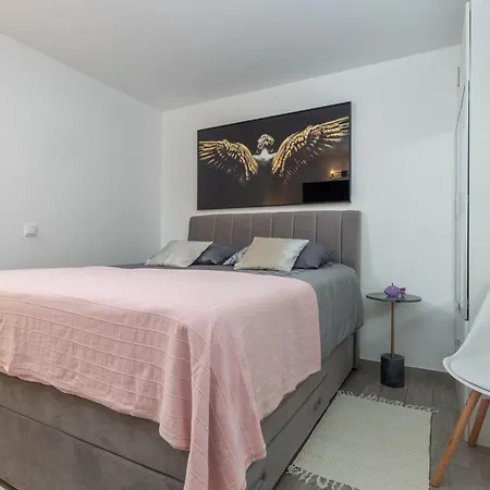 Apartamento Queen Hvar Luxury Jacuzzi & Bikes Hvar Town