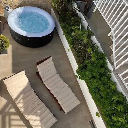 Queen Hvar شقة هفار