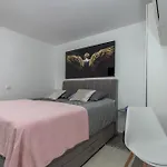 Queen Hvar Luxury Apartment Jacuzzi & Bikes Apartment *
